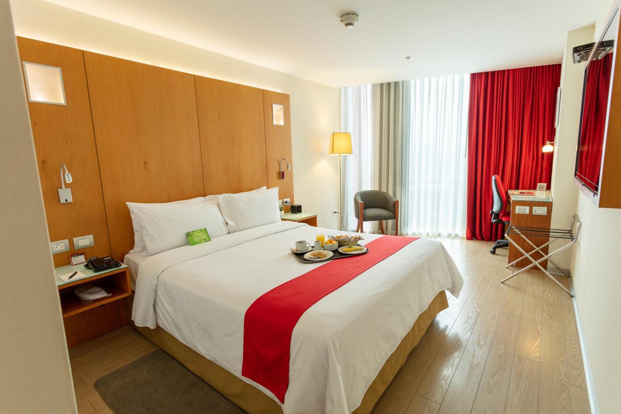 Hotel Ramada Encore By Wyndham San Isidro 4*