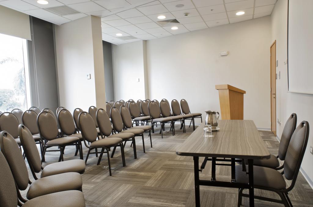 Hotel Ramada Encore By Wyndham San Isidro 4*